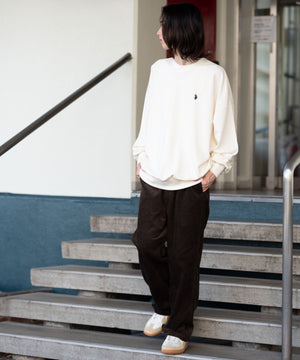 オフホワイト モデル：180cm L着用