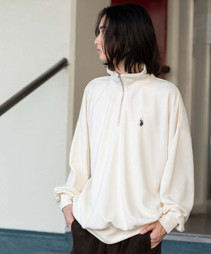 オフホワイト モデル：175cm L着用