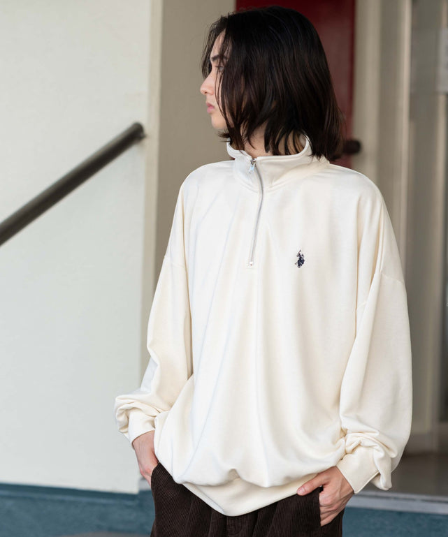 オフホワイト モデル：175cm L着用