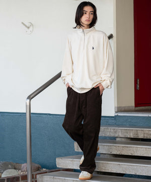 オフホワイト モデル：175cm L着用