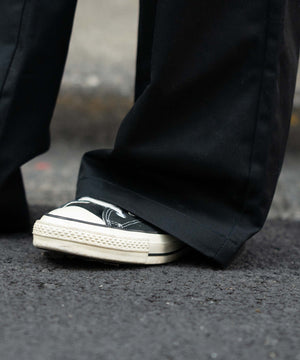 別注RED　KAPタックワイドチノパンツ