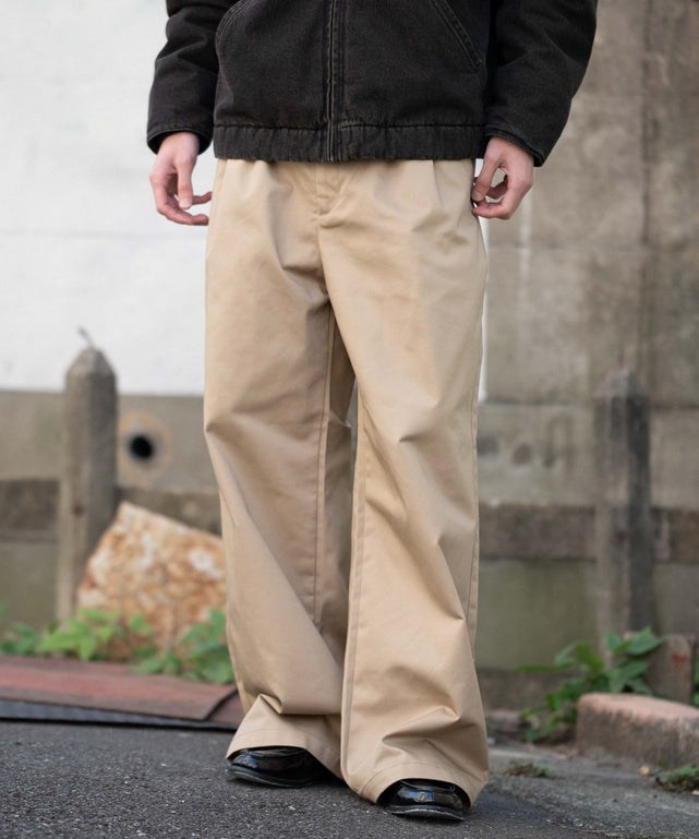 ベージュ モデル：180cm L着用