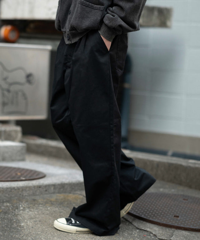 ブラック モデル：180cm L着用