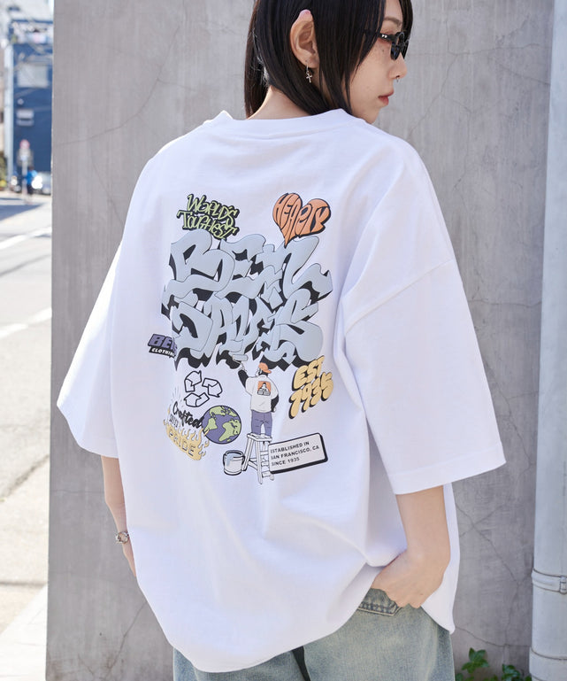 ホワイト　モデル159cm L着用