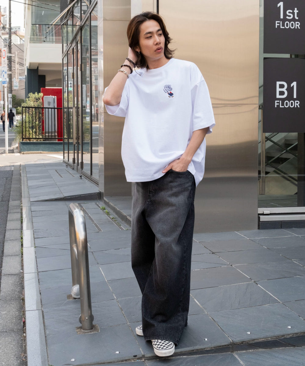 ホワイト　モデル:175cm L着用