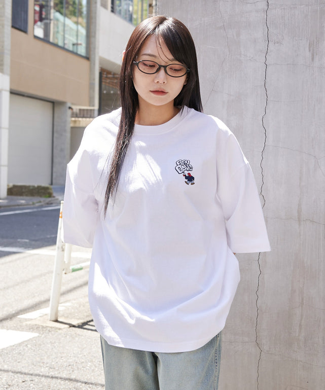 ホワイト　モデル:159cm L着用