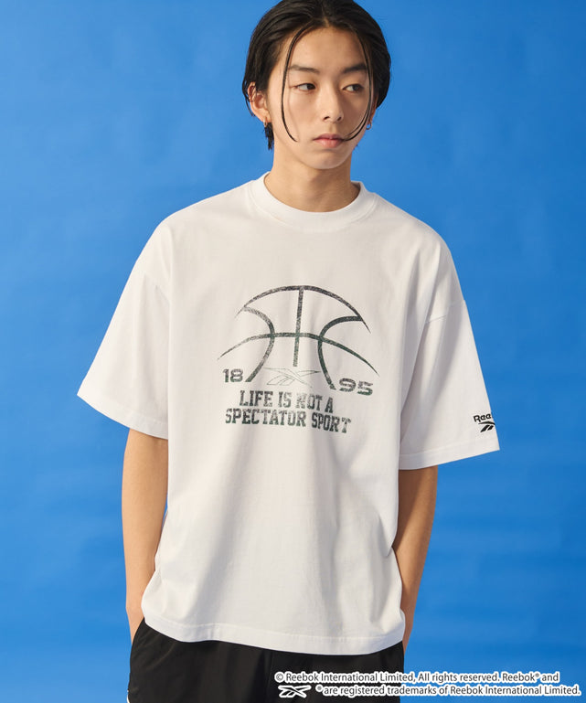 ホワイト　モデル:178cm M着用