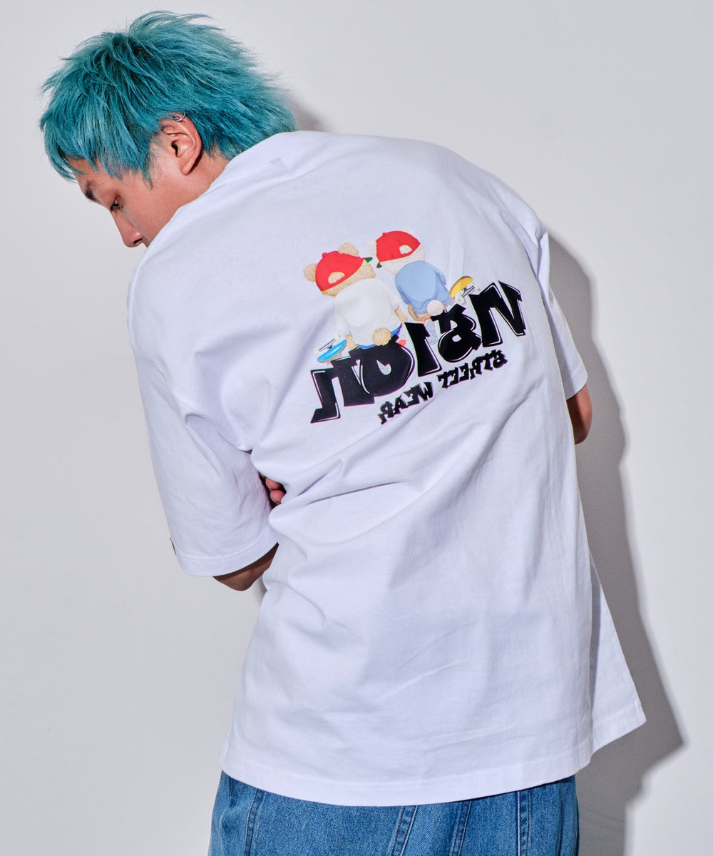 ホワイト モデル：178cm L着用