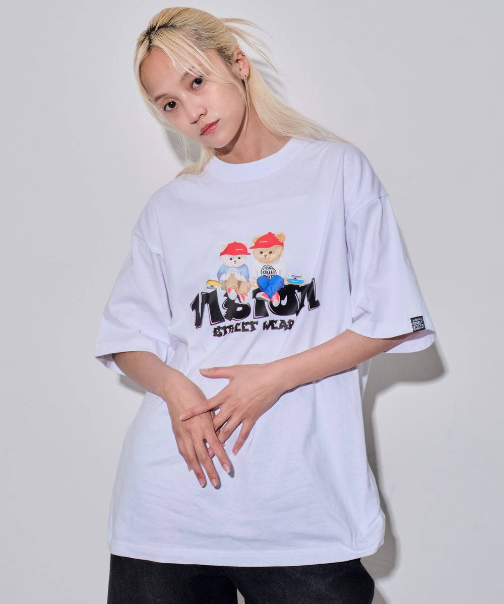 ホワイト モデル：172cm L着用