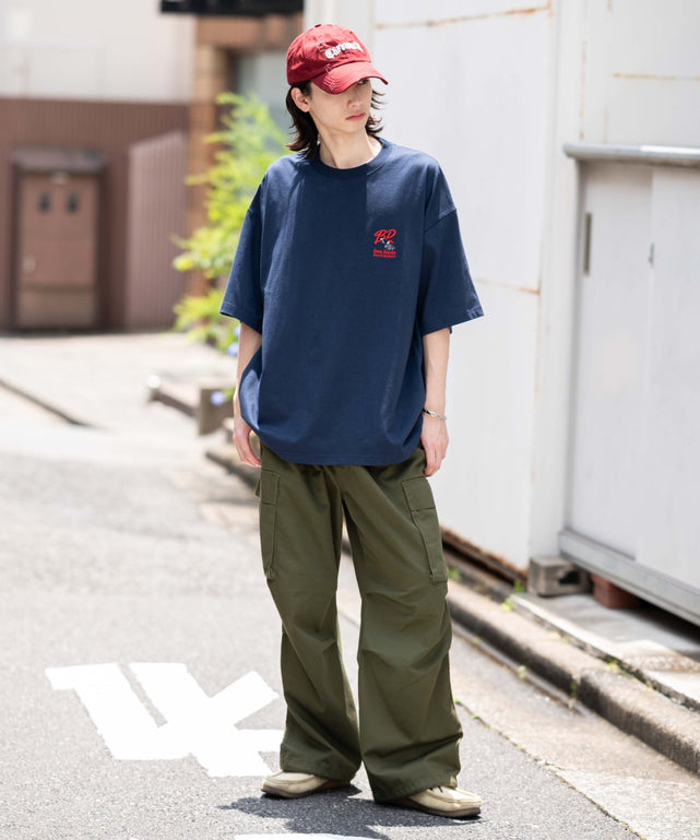 ネイビー モデル：175cm L着用