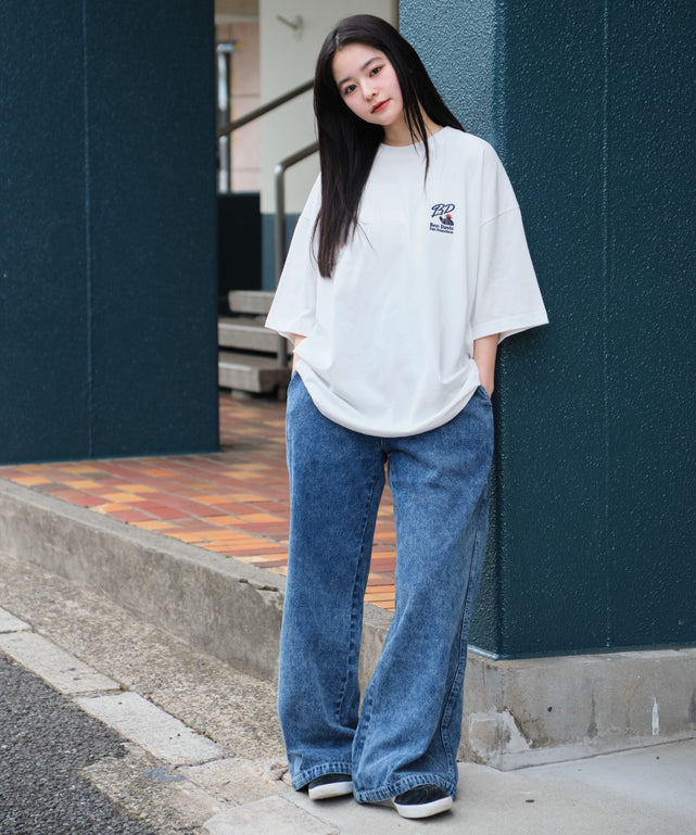 ホワイト モデル：160cm M着用