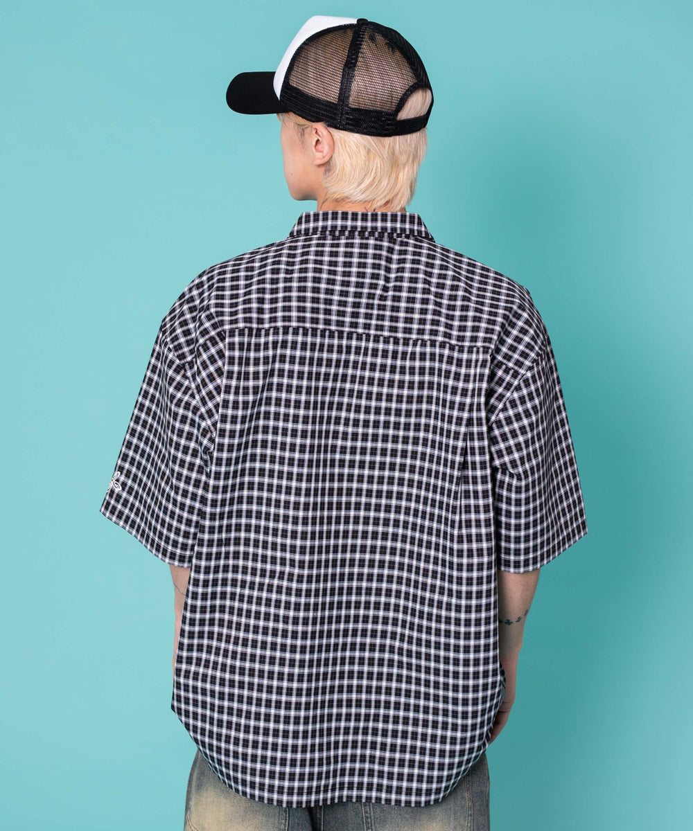 ブラックチェック1 モデル:175cm　L着用