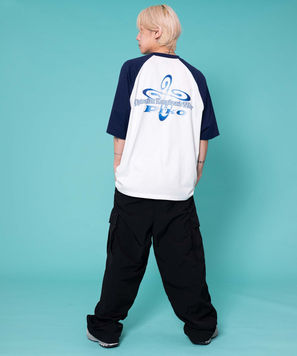 ネイビー　モデル:175cm L着用