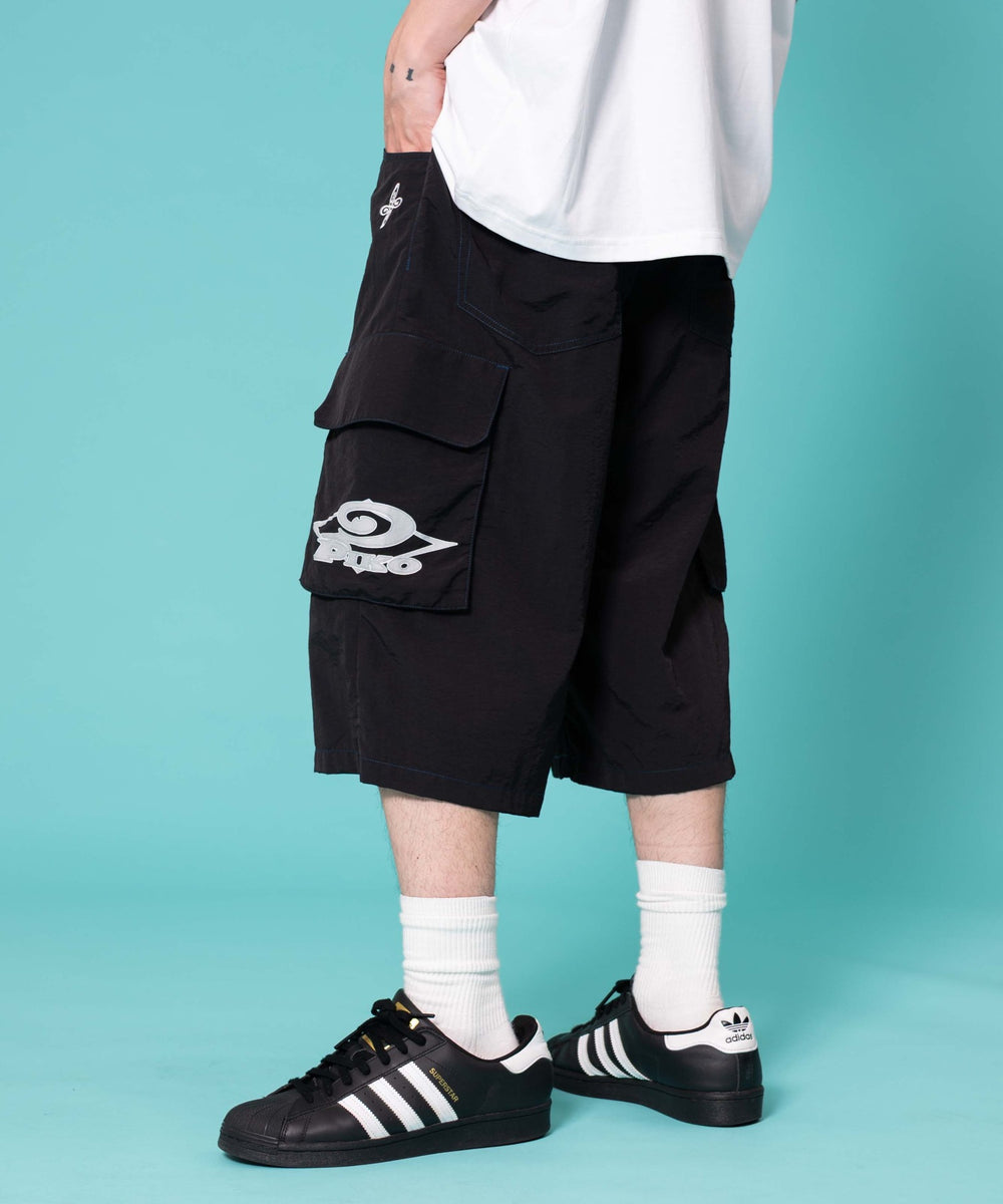 ブラック　モデル:175cm L着用