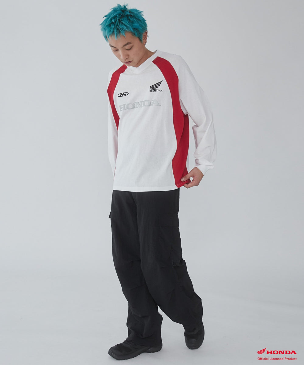 ホワイト　モデル:178cm L着用