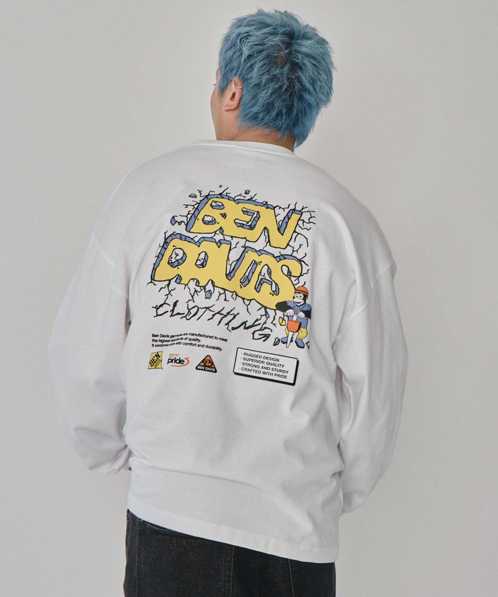 ホワイト　モデル：178㎝　L着用