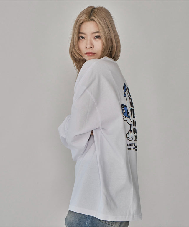 ホワイト　モデル：169㎝　L着用