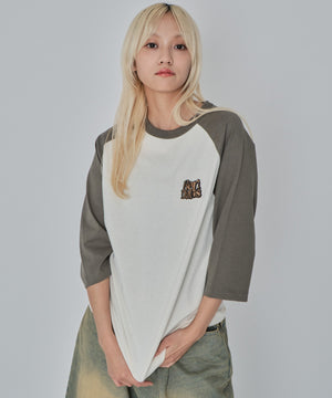 ホワイトアイボリー モデル：172cm L着用