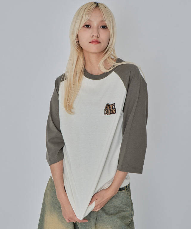 ホワイトアイボリー モデル：172cm L着用