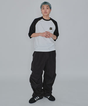 ホワイト モデル：178cm L着用