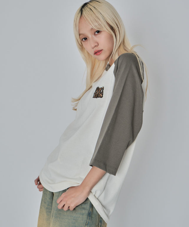 ホワイトアイボリー モデル：172cm L着用