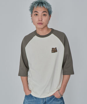 ホワイトアイボリー モデル：178cm L着用