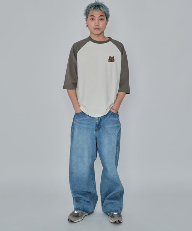 ホワイトアイボリー モデル：178cm L着用