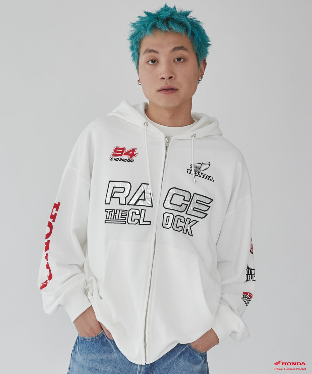 ホワイト モデル:178cm L着用