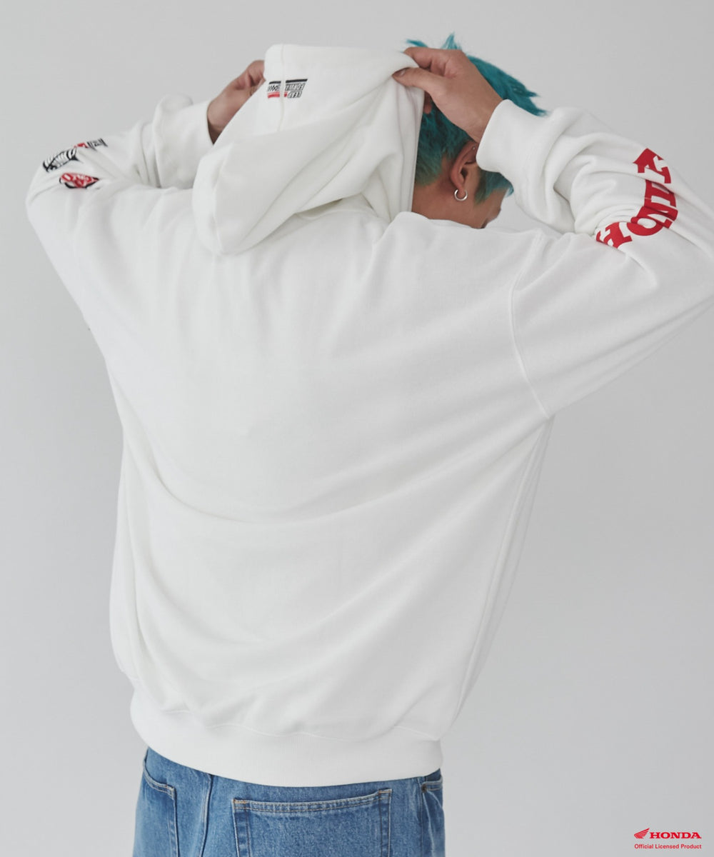 ホワイト モデル:178cm L着用