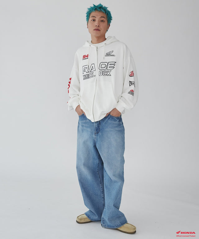 ホワイト モデル:178cm L着用