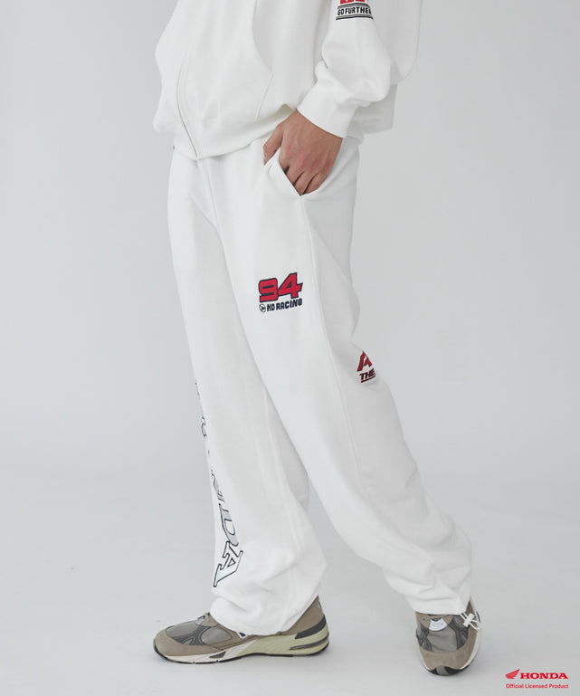 ホワイト 　モデル:178cm L着用