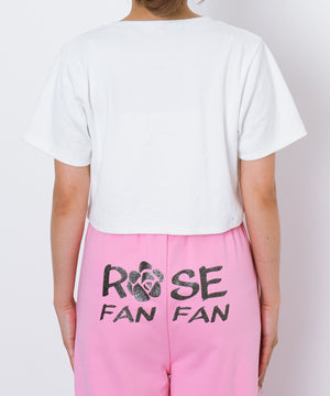 ホワイト　モデル：155cm Fサイズ着用