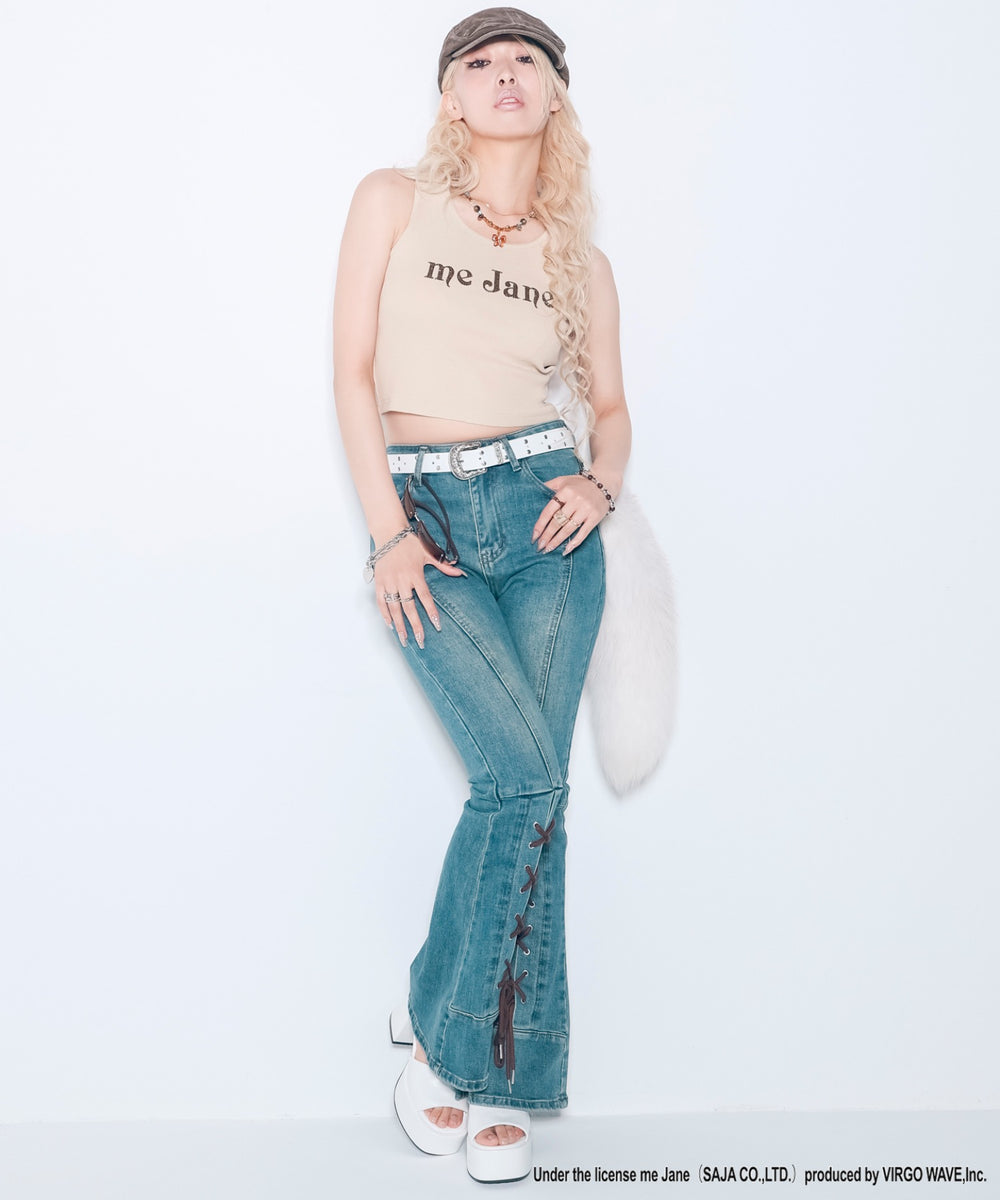 ベージュ　モデル：165cm Fサイズ着用