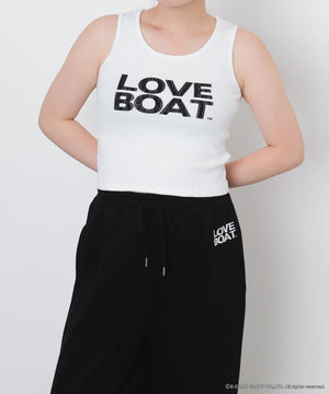 ホワイト　モデル：155cm Fサイズ着用