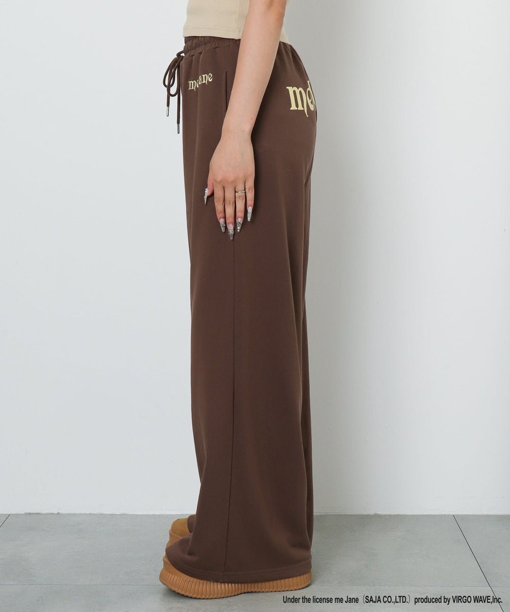 ブラウン　モデル：155cm Fサイズ着用