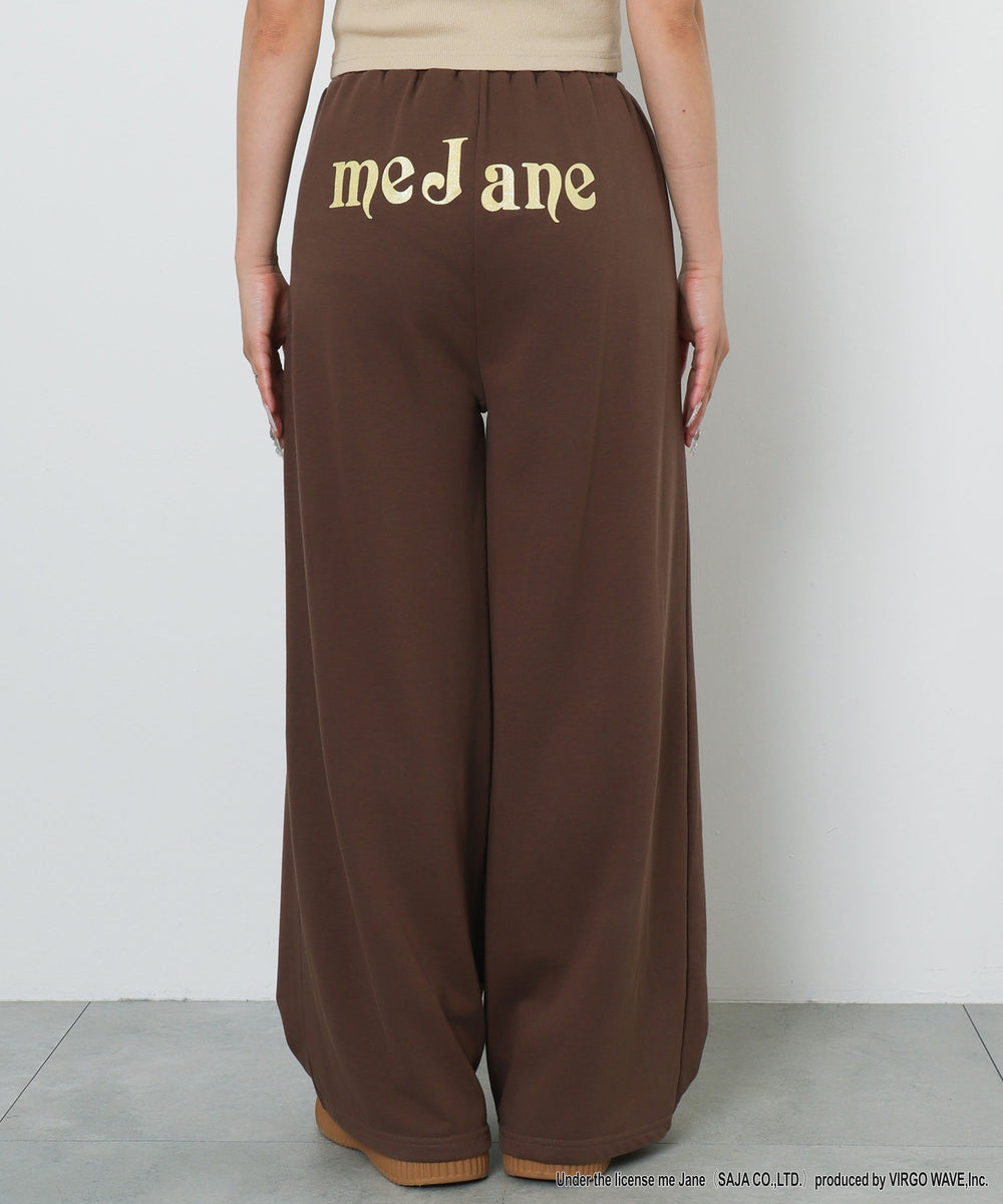 ブラウン　モデル：155cm Fサイズ着用