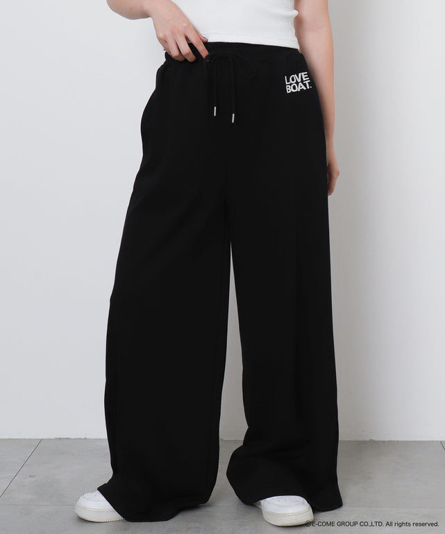 ブラック　モデル：155cm Fサイズ着用