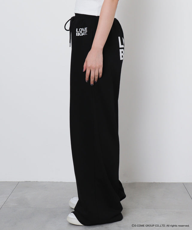 ブラック　モデル：155cm Fサイズ着用