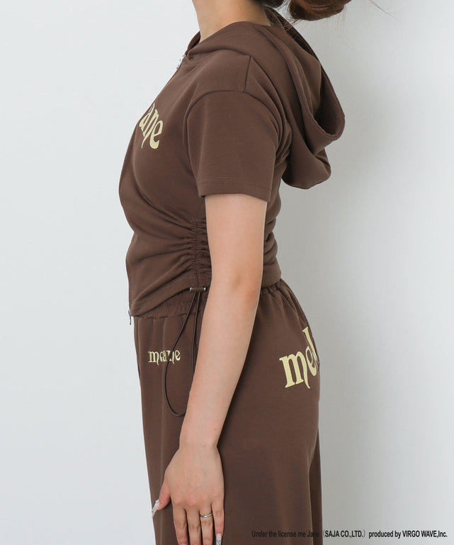 ブラウン　モデル：155cm Fサイズ着用