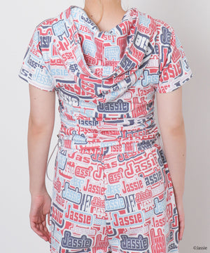 ホワイトその他　モデル：155cm Fサイズ着用