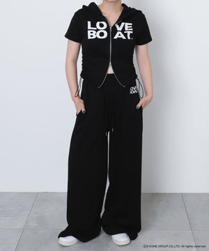 ブラック　モデル：155cm Fサイズ着用