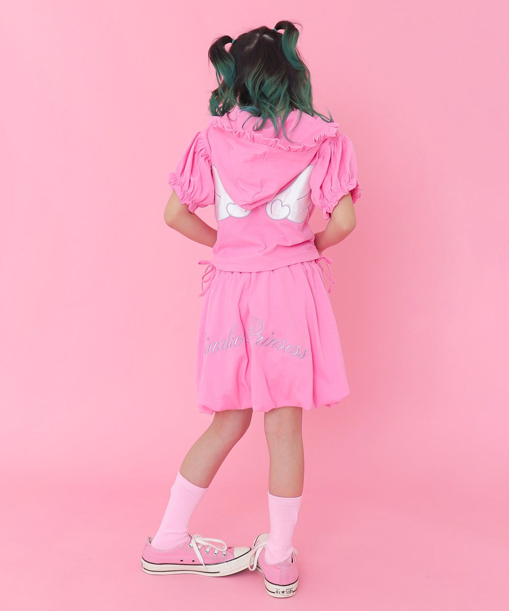 ピンク モデル：125cm S着用