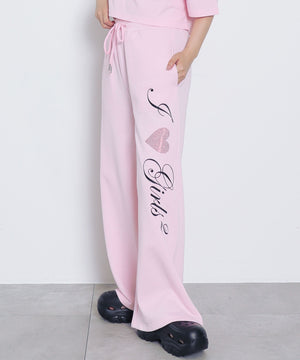 ピンク　モデル：155cm Mサイズ着用