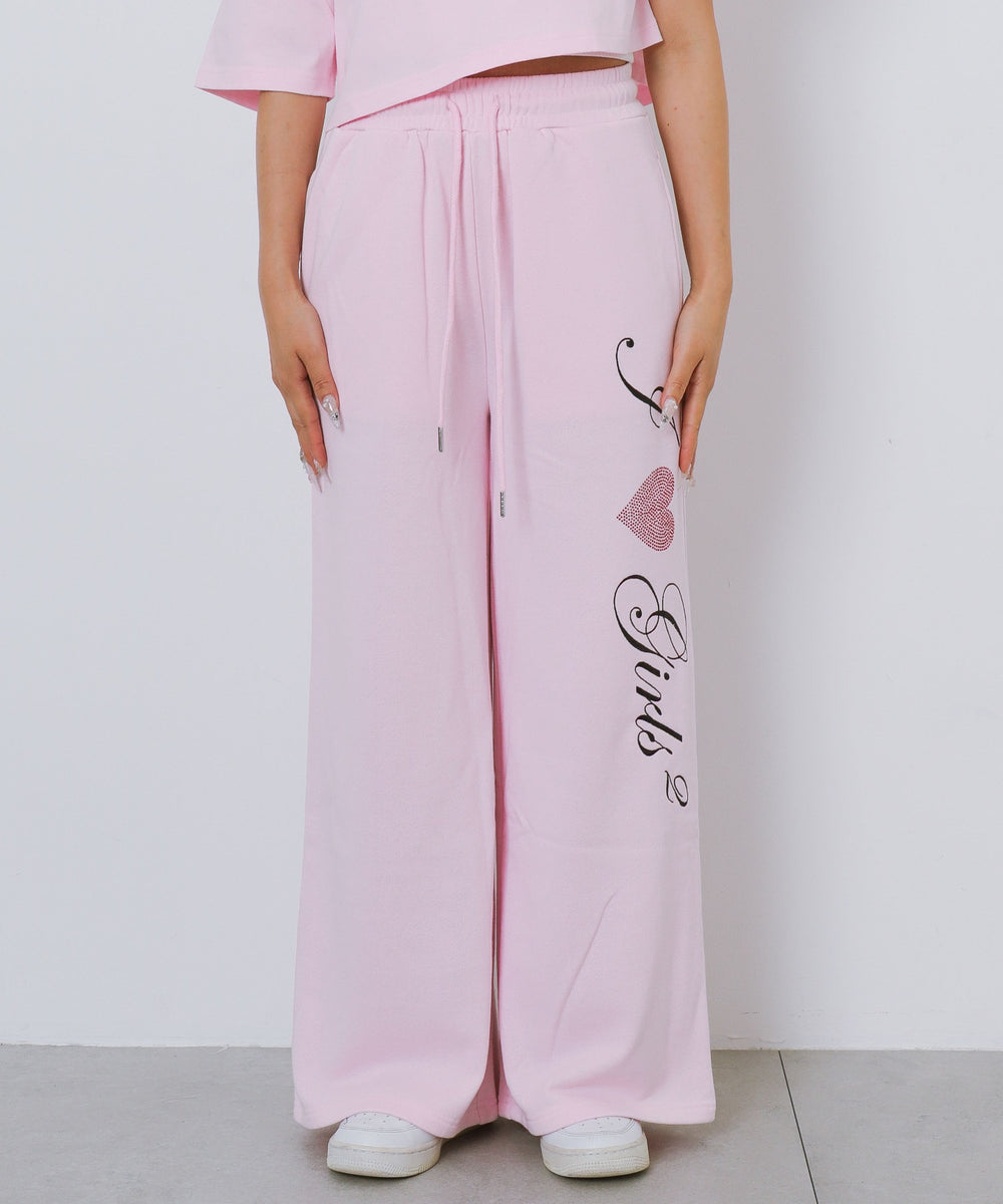 ピンク　モデル：155cm Mサイズ着用