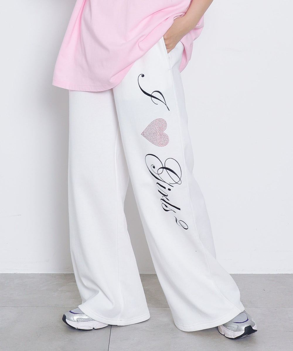 ホワイト　モデル：155cm Mサイズ着用