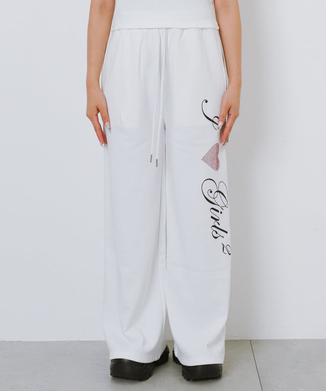 ホワイト　モデル：155cm Mサイズ着用