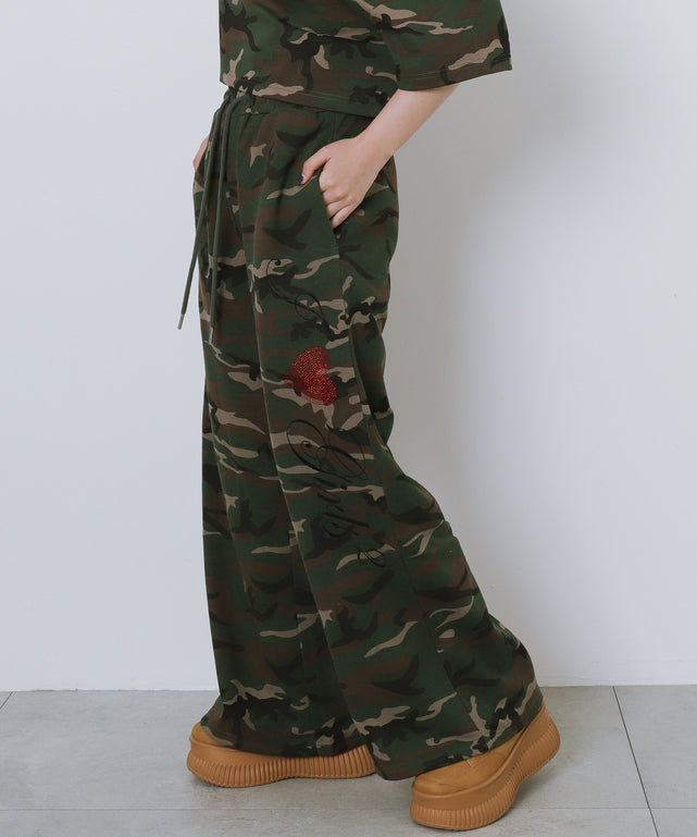 柄1　モデル：155cm Mサイズ着用