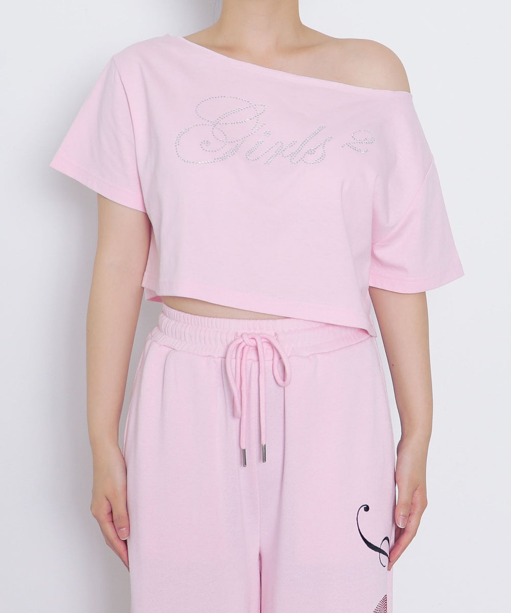 ピンク　モデル：155cm Mサイズ着用