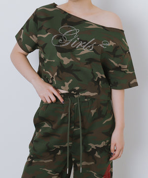 柄1　モデル：155cm Mサイズ着用