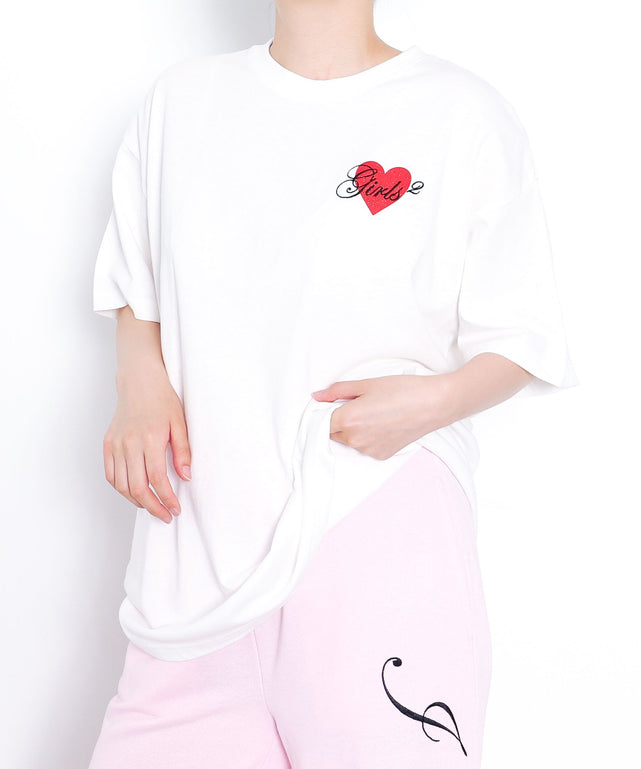 ホワイト　モデル：155cm Mサイズ着用